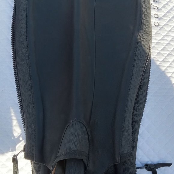 NWT Ariat close contact half chaps style 10004542 size XST - Picture 3 of 12